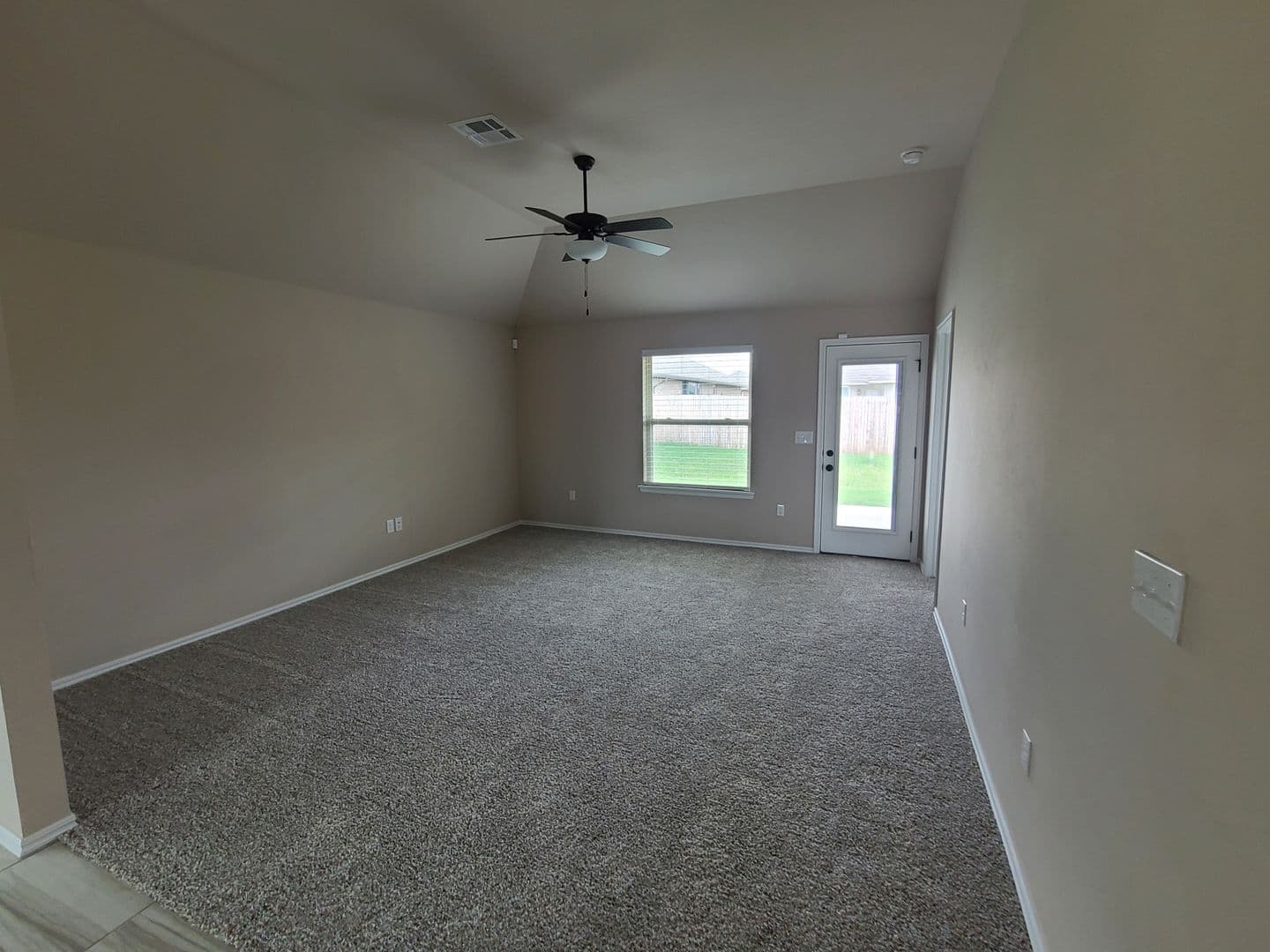 Yukon House: 1008 Hickory Creek Drive