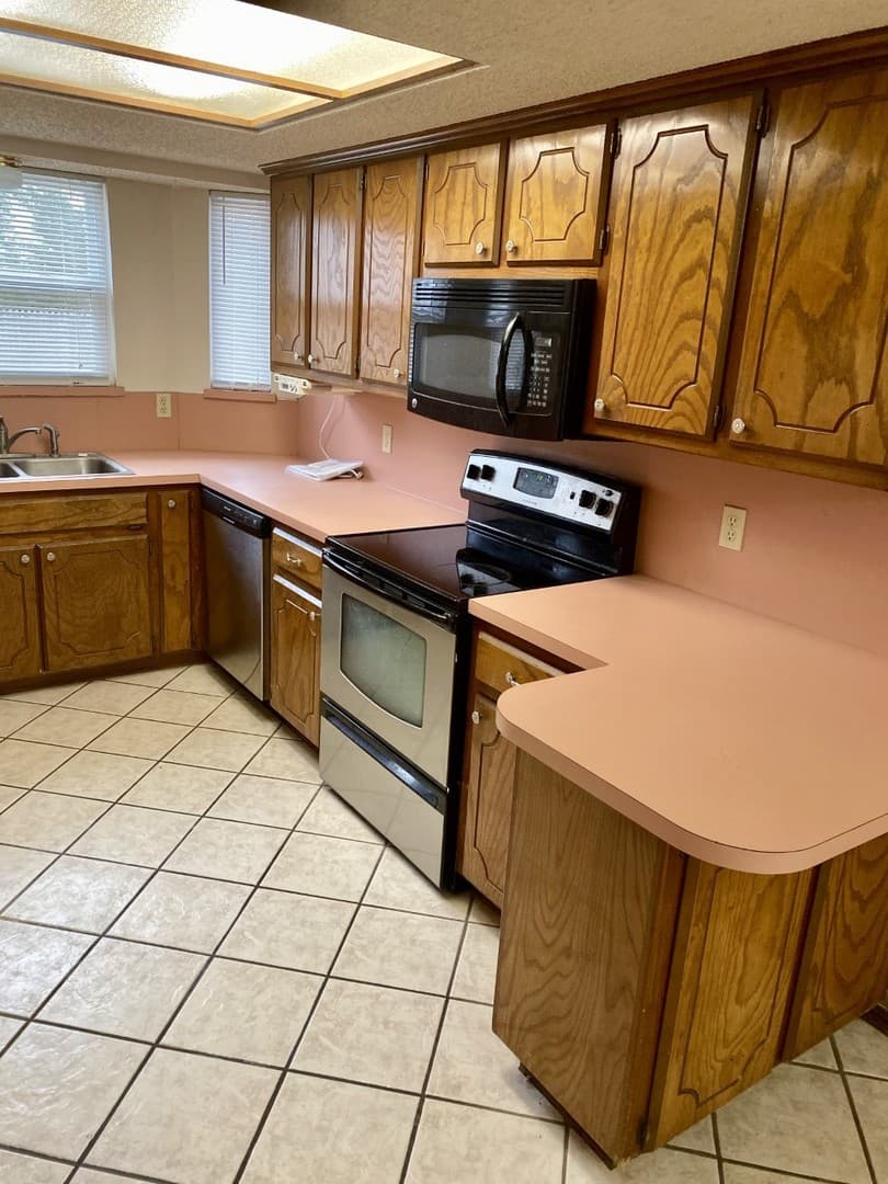 Edmond House: 1708 San Juan Ave