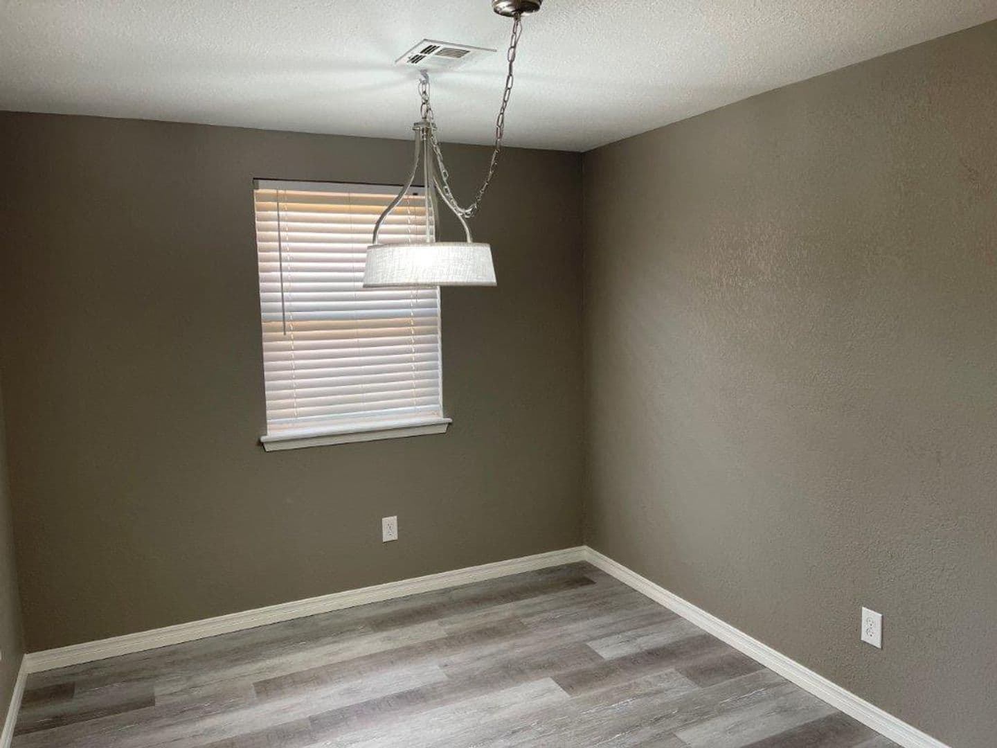 Oklahoma City House: 8520 Wakefield Dr