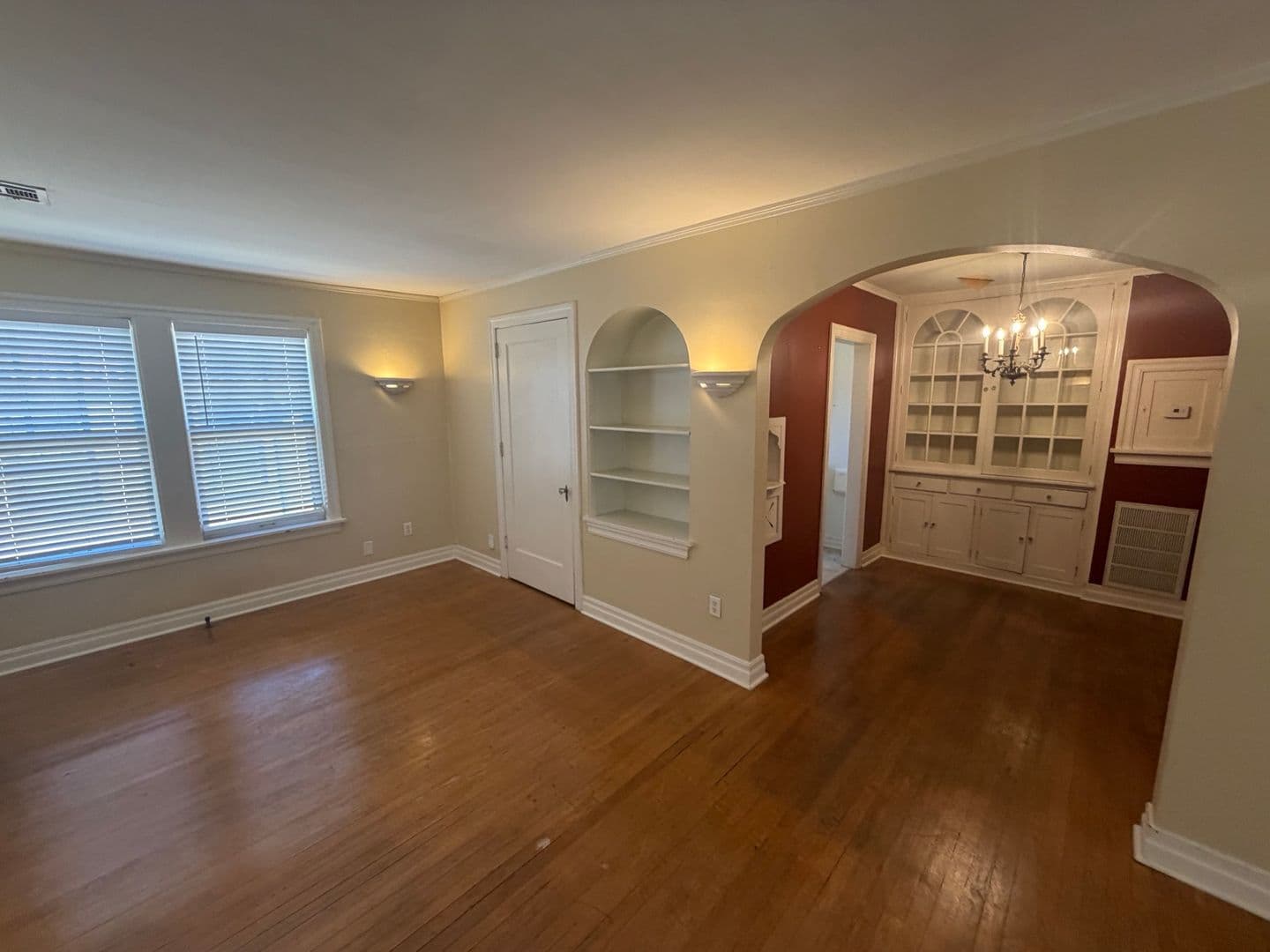 Oklahoma City Apartment: 2512 N. Robinson