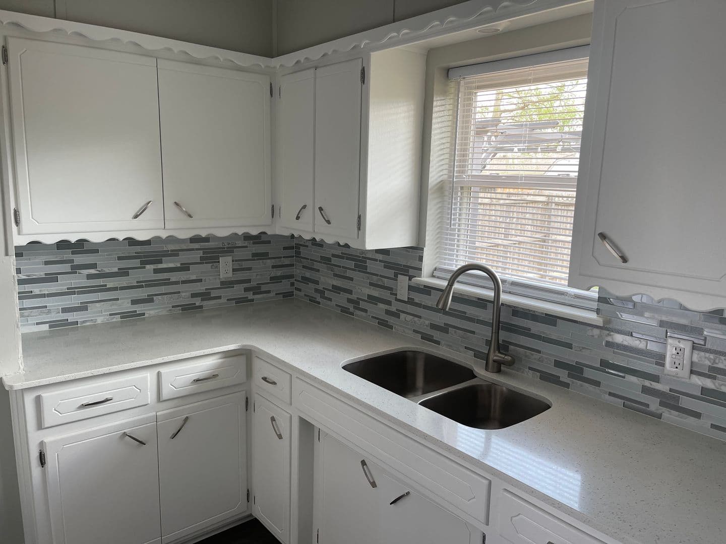 Yukon House: 1805 Janeen St.