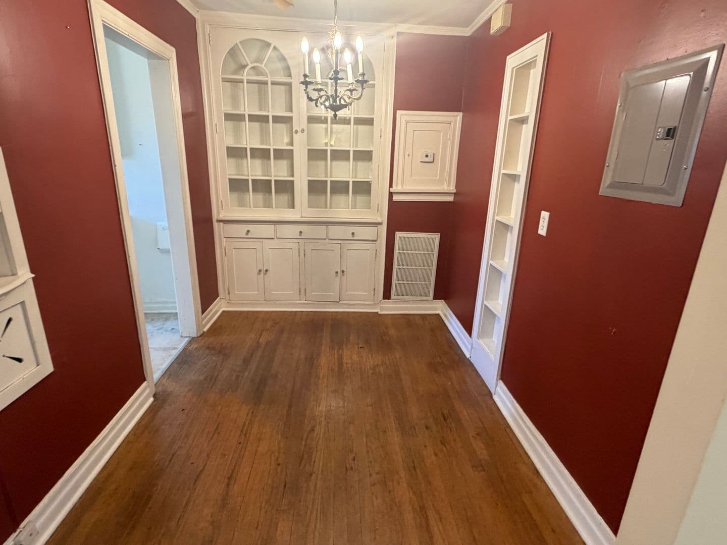 Oklahoma City Apartment: 2512 N. Robinson