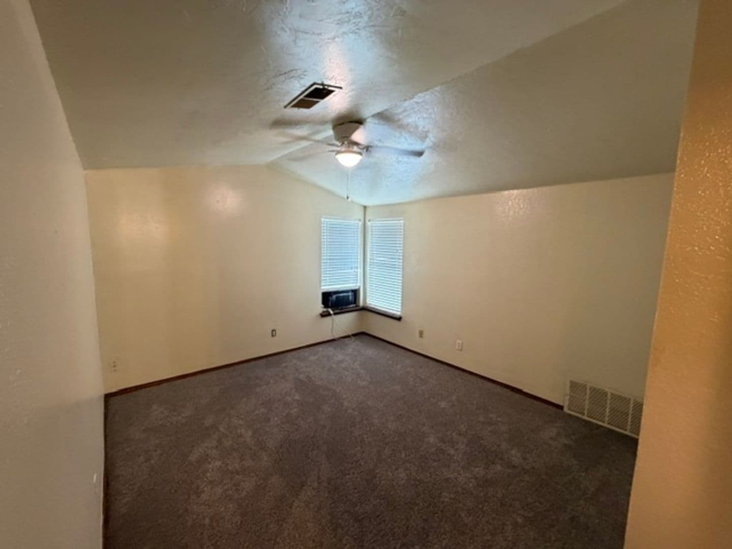Moore House: 2124 Lonnie Lane