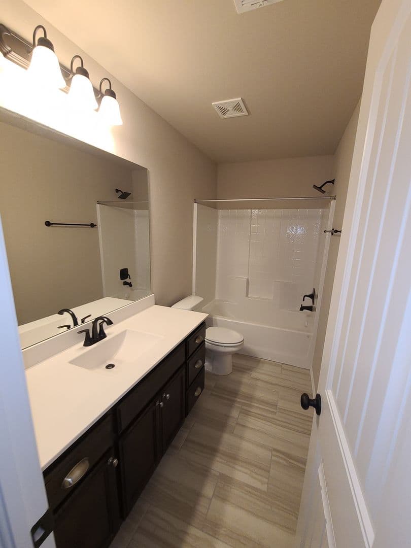 Yukon House: 1008 Hickory Creek Drive