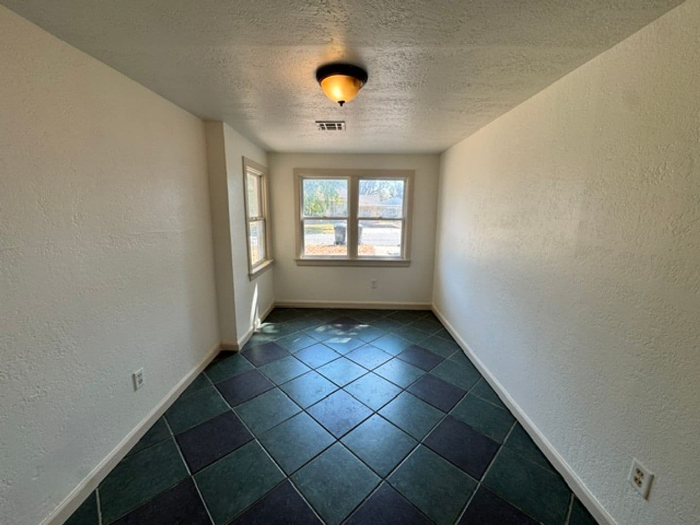 Oklahoma City House: 4517 SE 23rd
