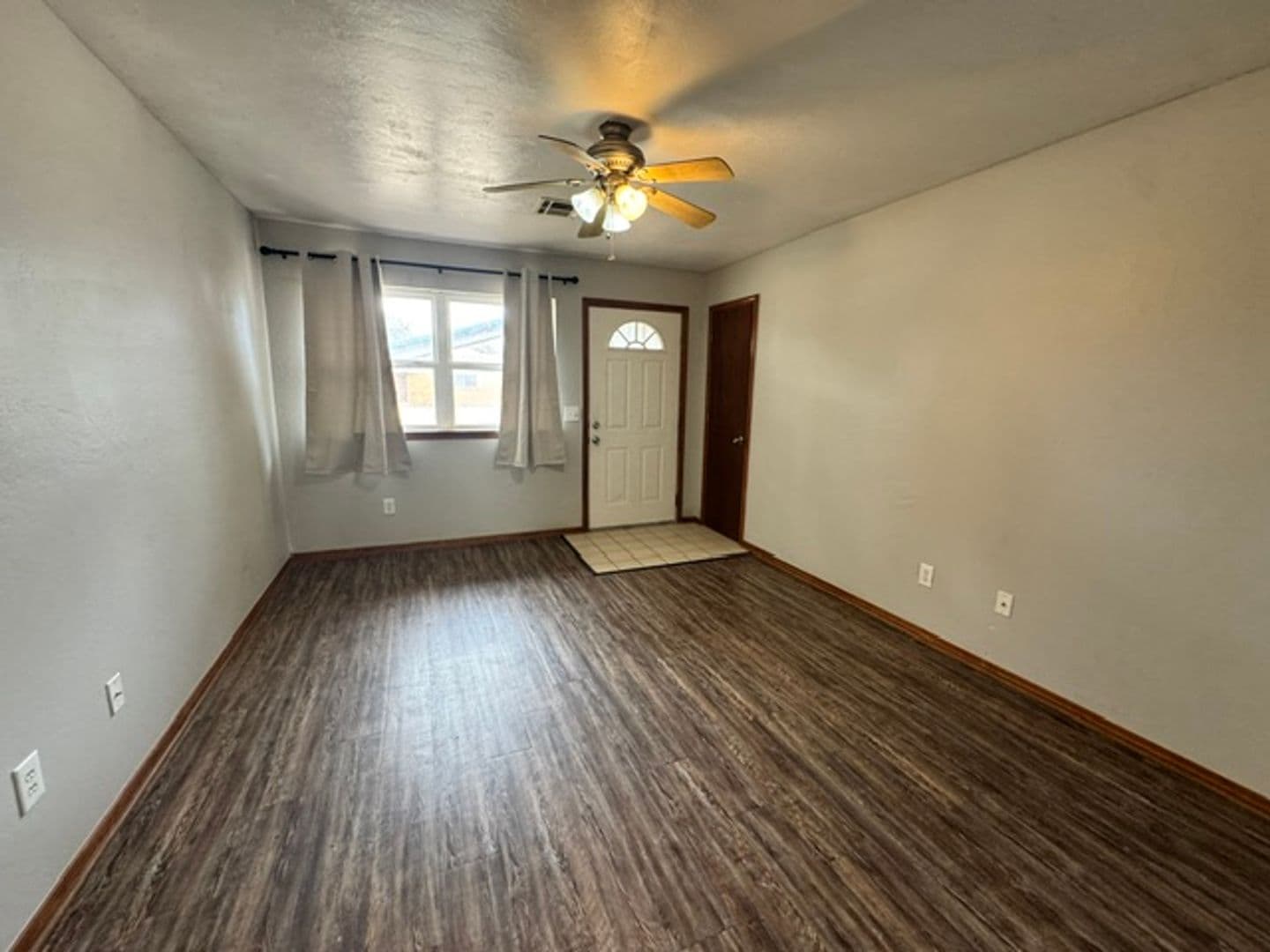 Moore House: 129 NE 11th Street