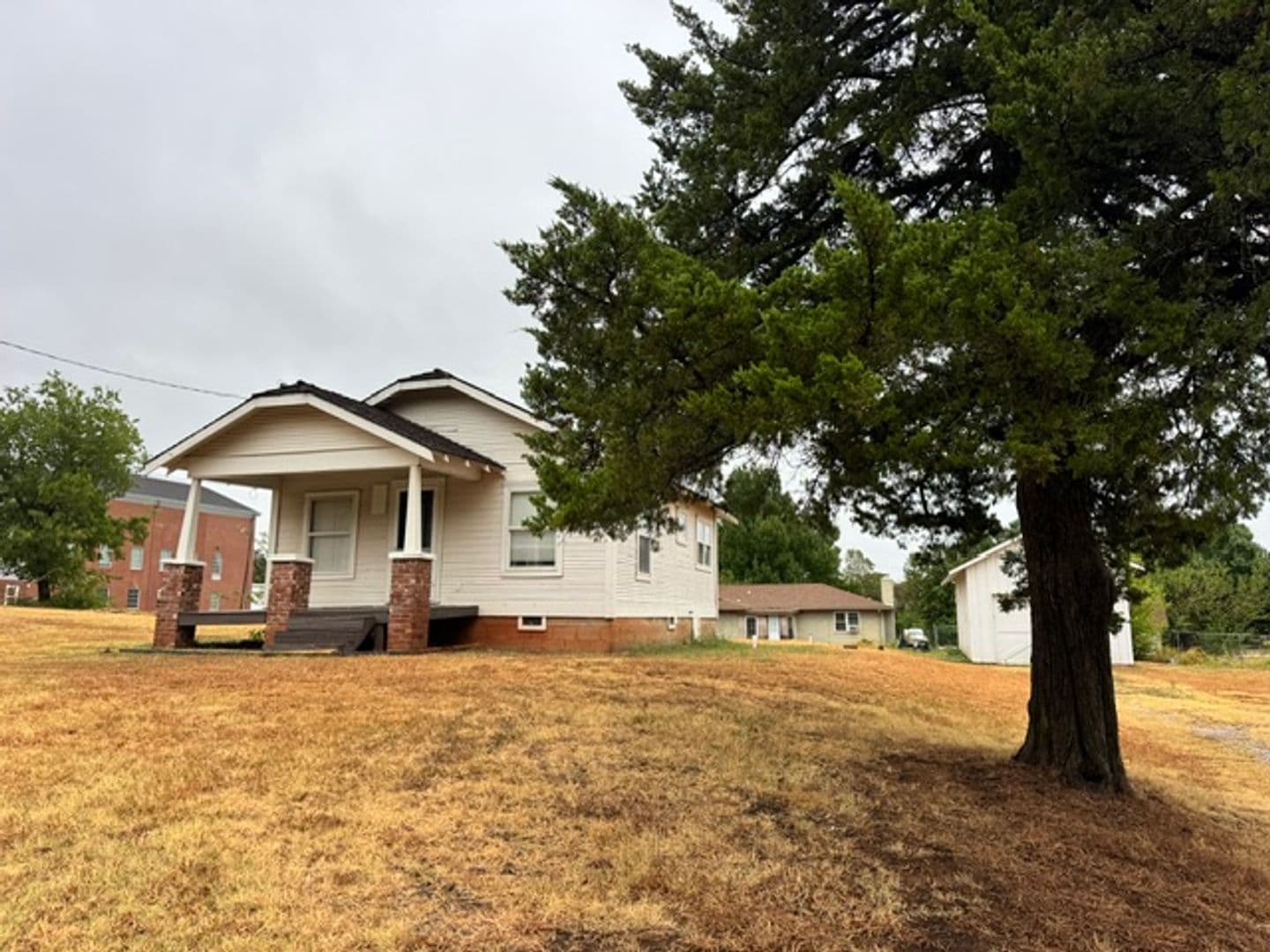 Choctaw House: 2660 Main St