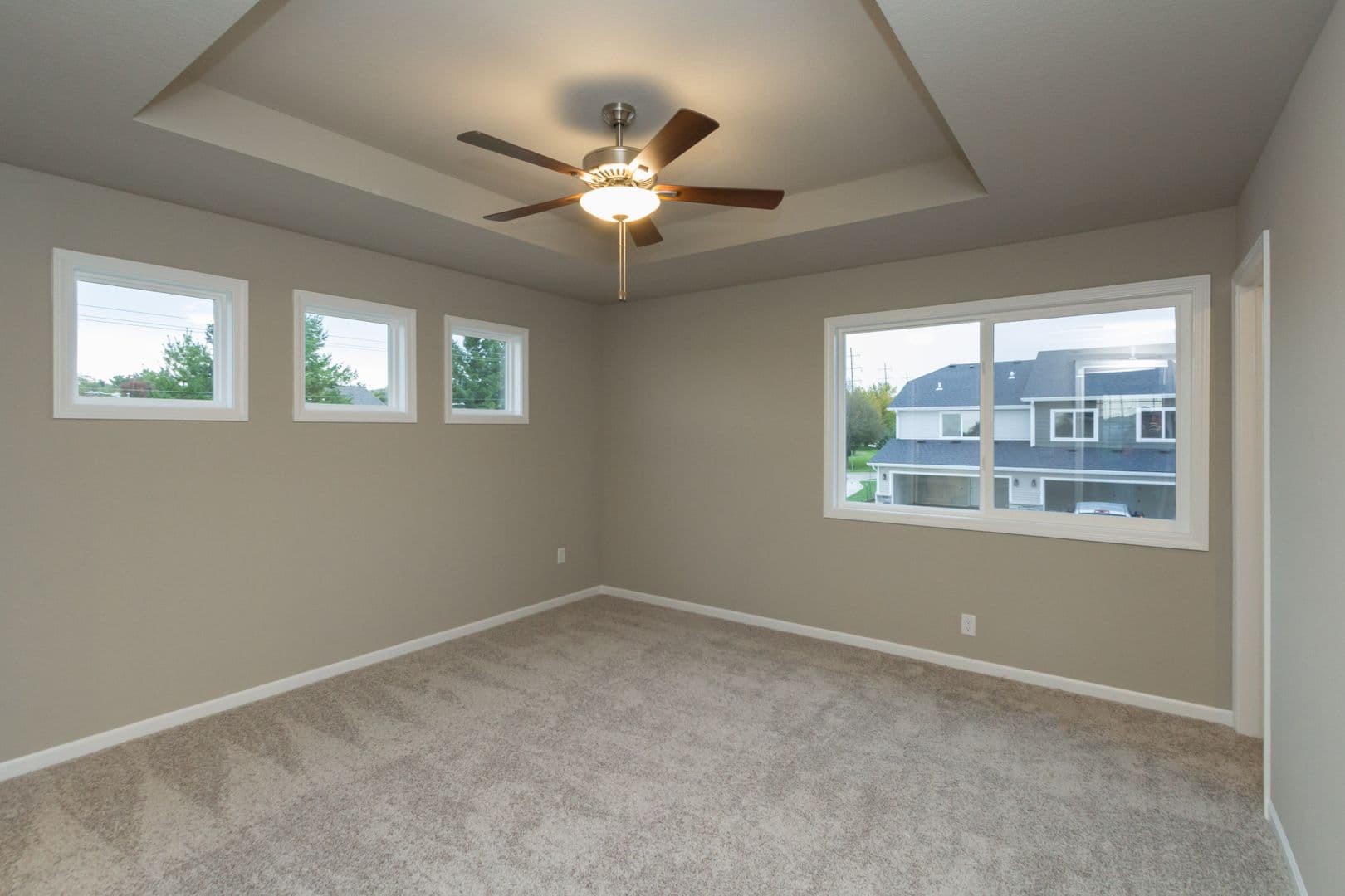 West Des Moines Apartment: 150 S. 26th St.
