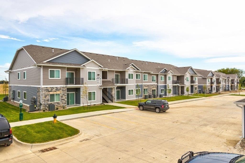 Ankeny Apartment: 5643 NE Lowell Ln