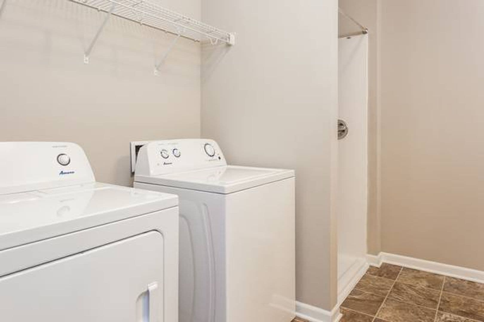 Des Moines Apartment: 2314 E. Porter Ave.