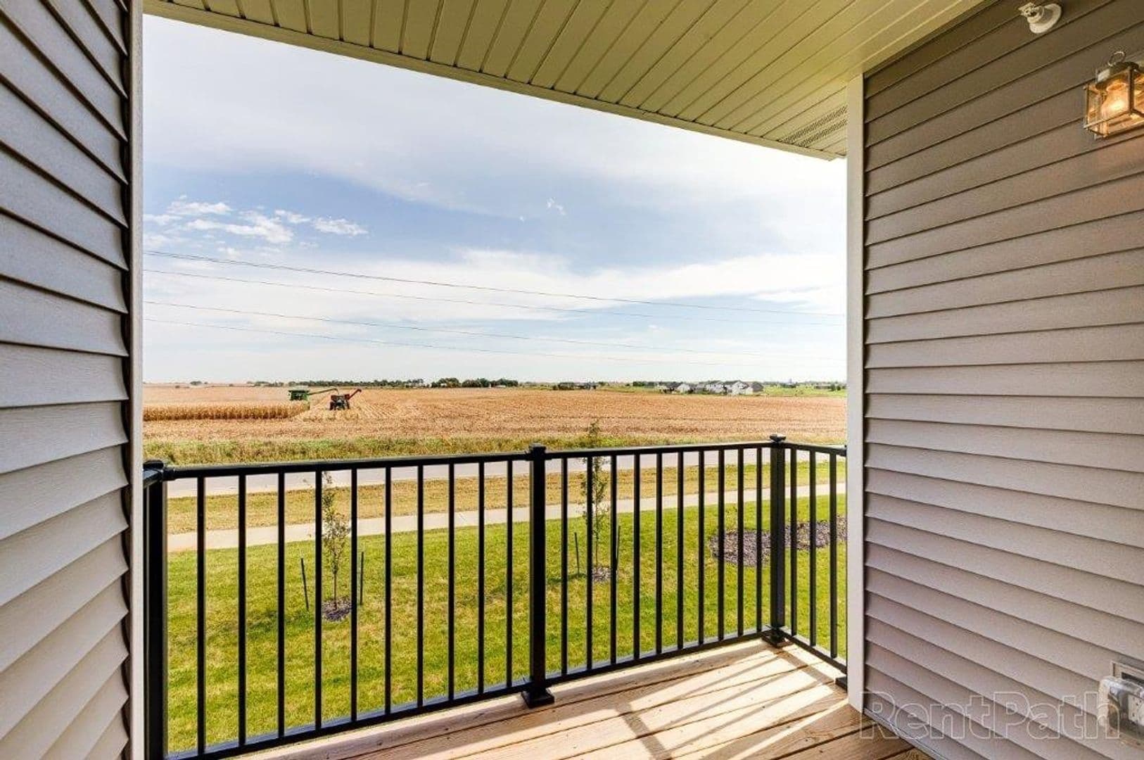 Ankeny Apartment: 5643 NE Lowell Ln