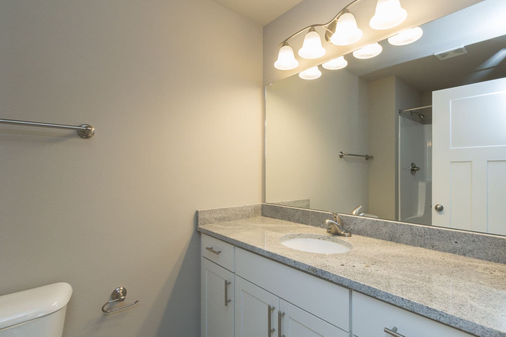 West Des Moines Apartment: 150 S. 26th St.
