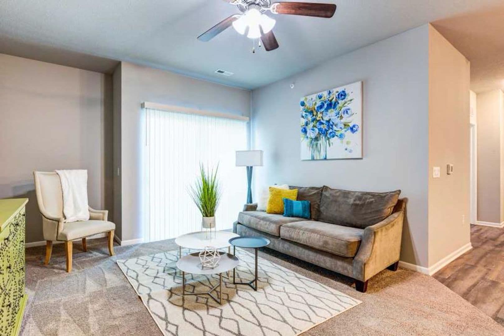 Ankeny Apartment: 5643 NE Lowell Ln