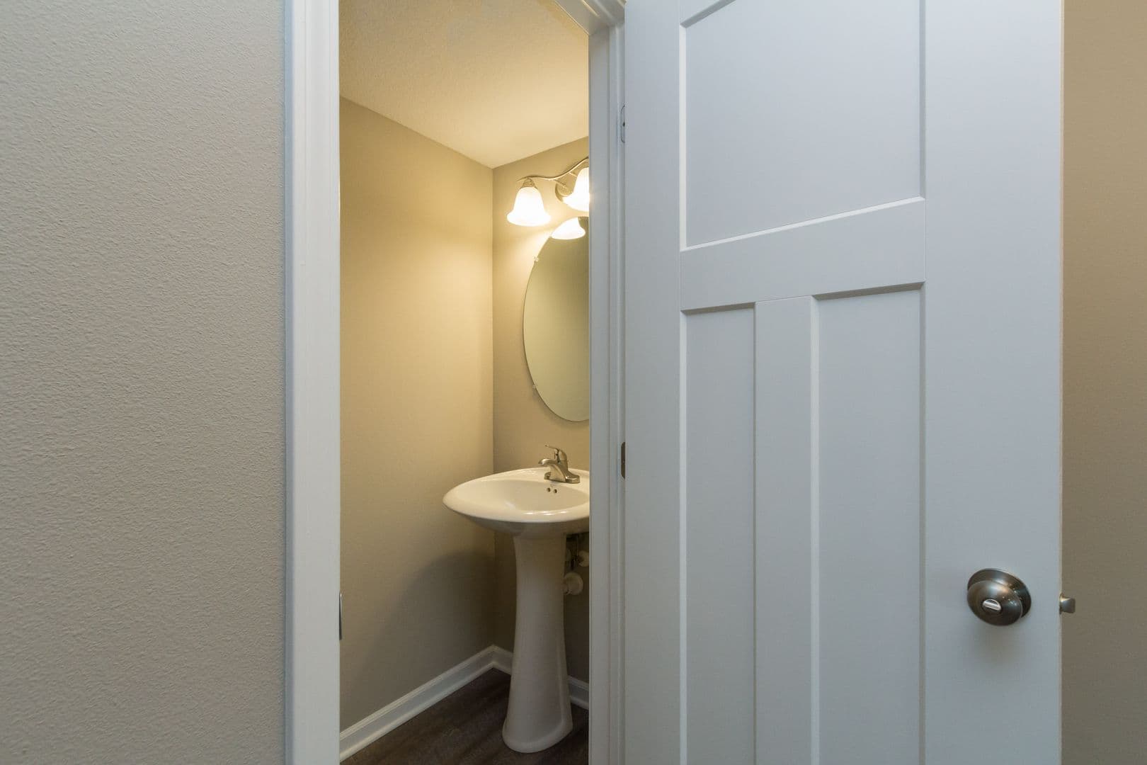 West Des Moines Apartment: 150 S. 26th St.