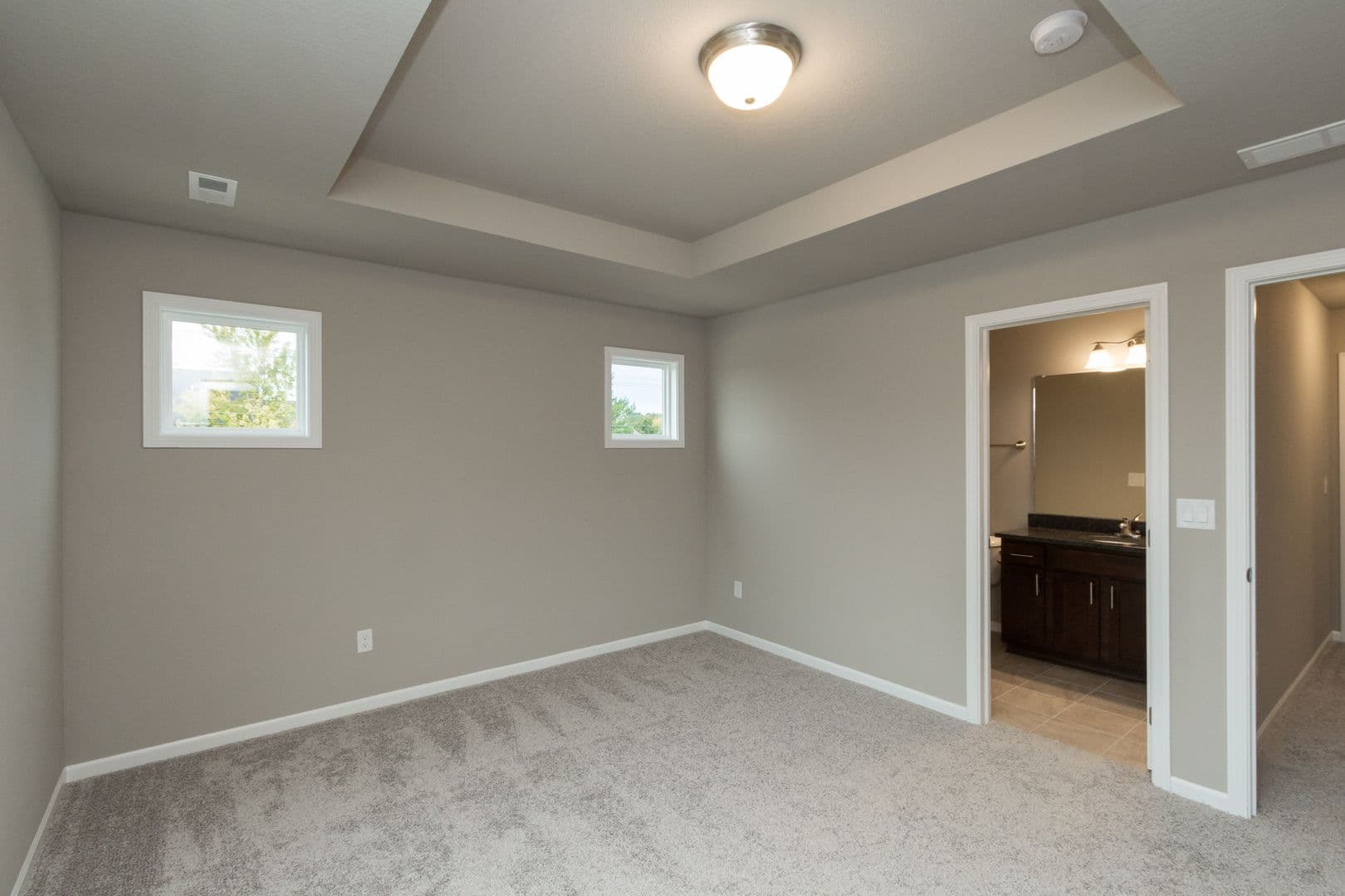 West Des Moines Apartment: 150 S. 26th St.