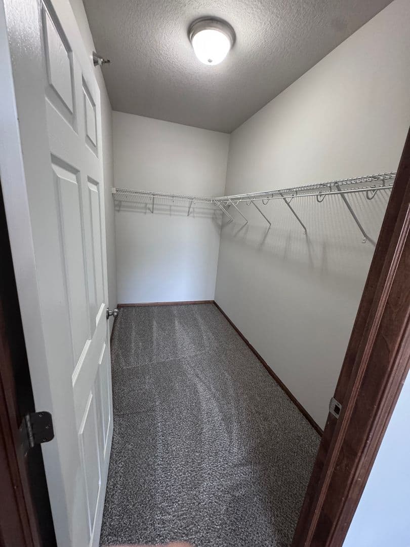 Altoona Apartment: 1825, 1827 and 1841 - 34th Ave SW
