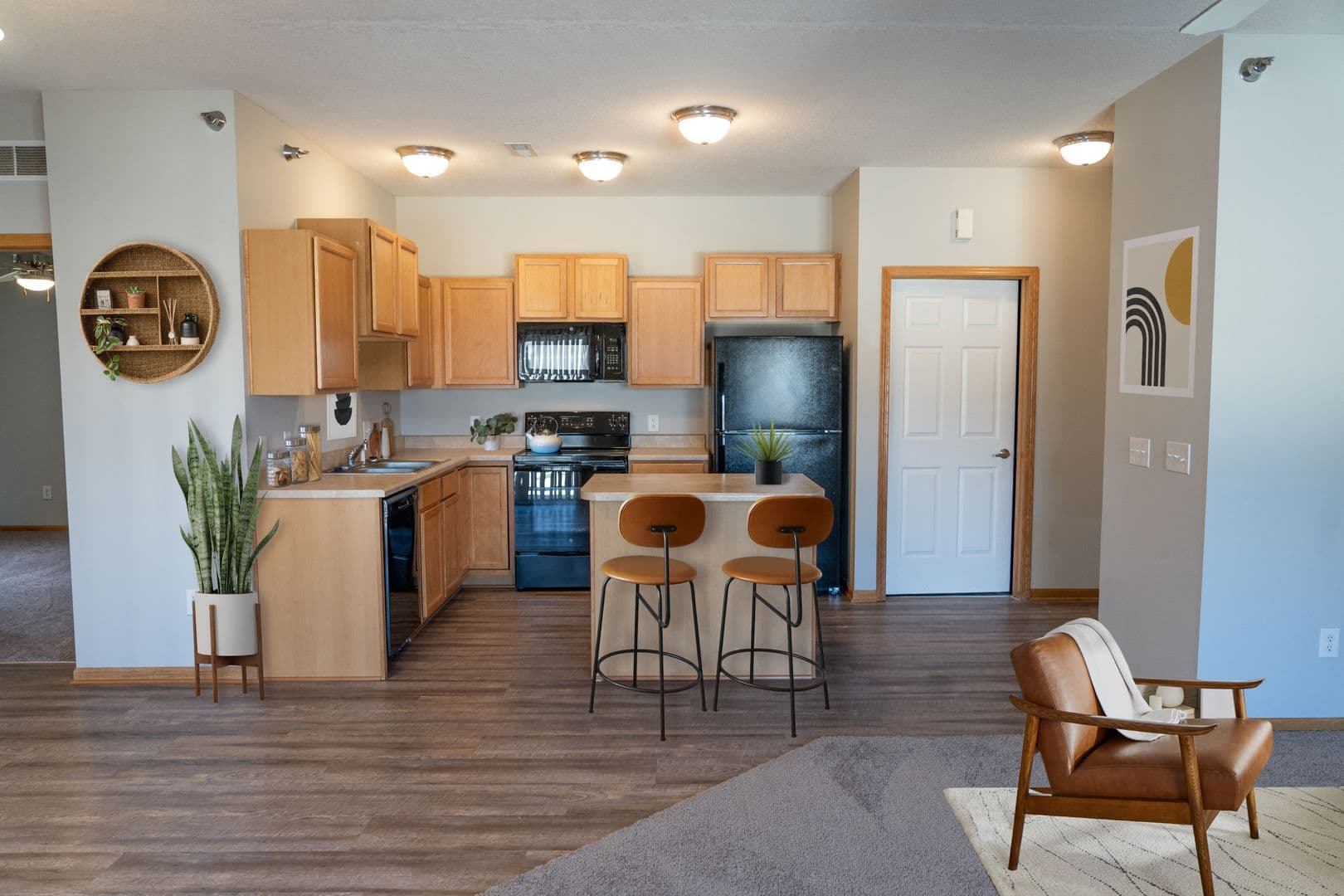 Des Moines Apartment: 5801 SE 24th St