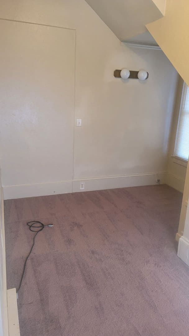 Colorado Springs Apartment: 118 East Monument Street