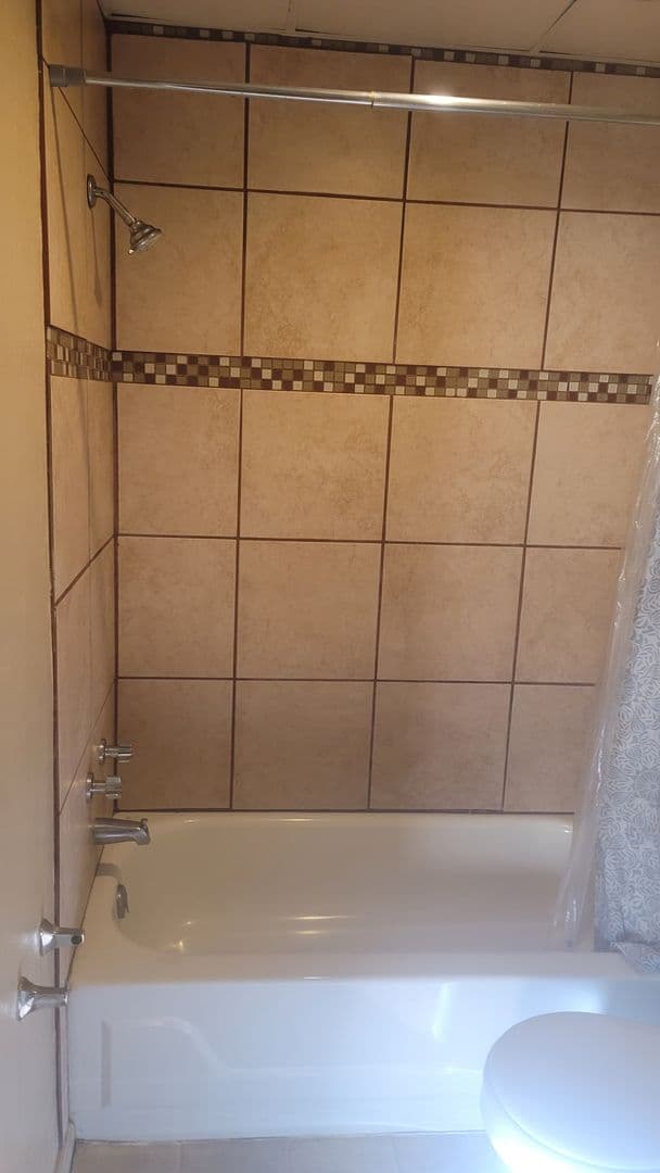 Colorado Springs Apartment: 118 East Monument Street