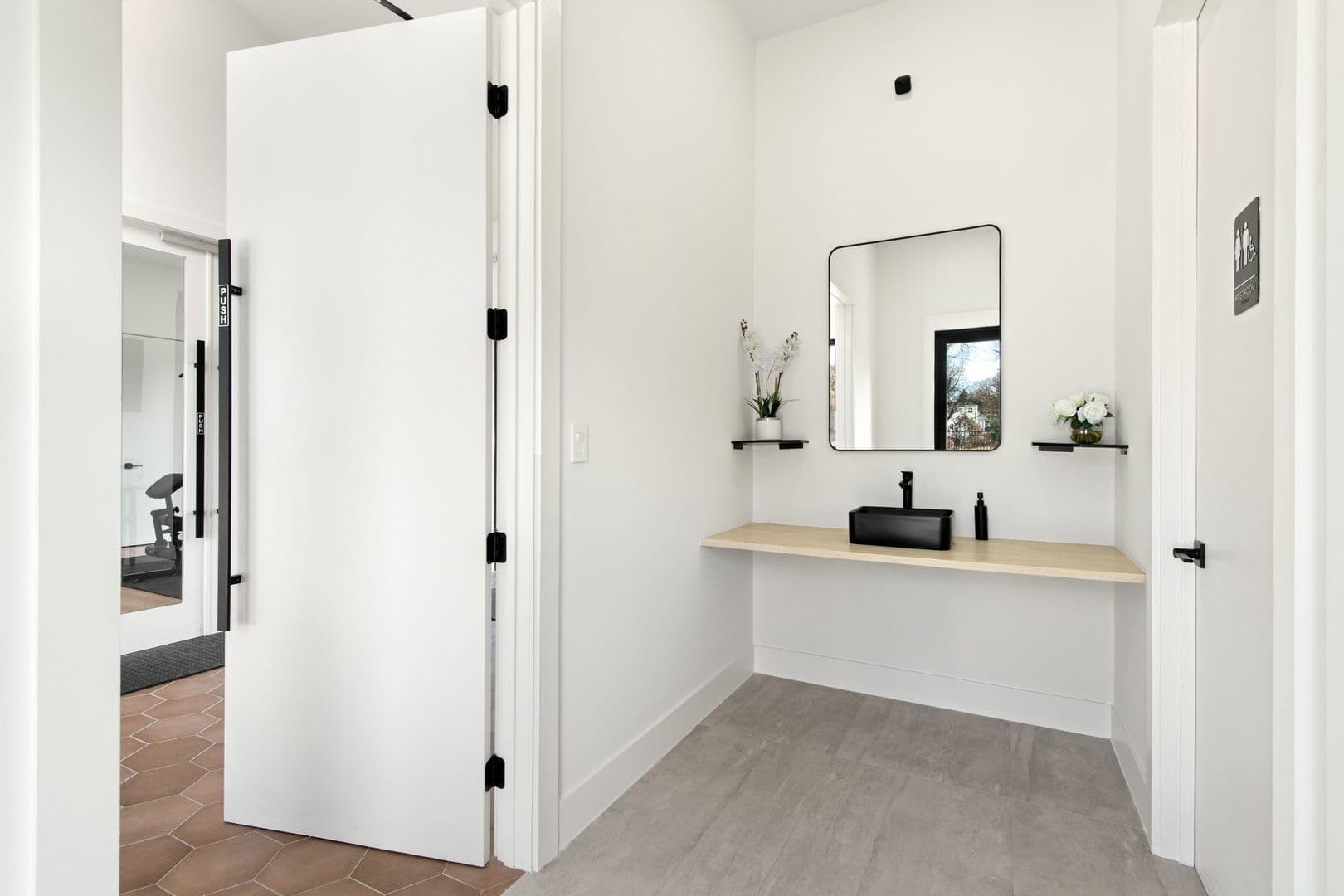 Norwalk Apartment: 41 Wolfpit Ave