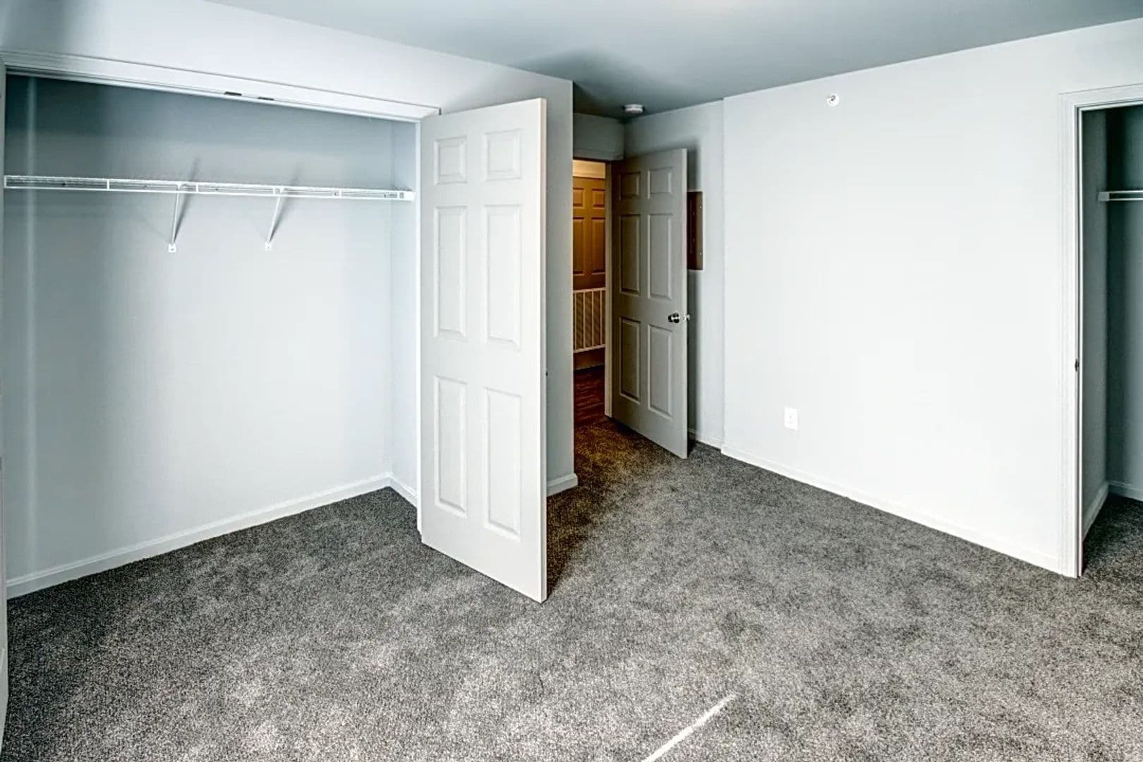 Princeton Apartment: 220 W. Garfield Ave