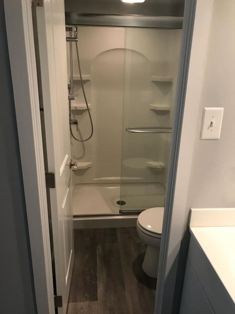 Claymont Apartment: 1000 Cedartree Ln