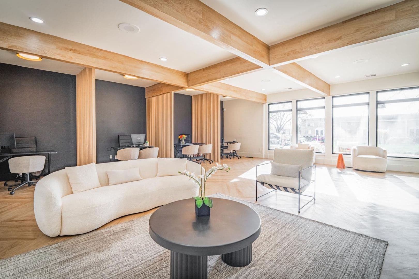 Columbus Apartment: 4312 Westport Road