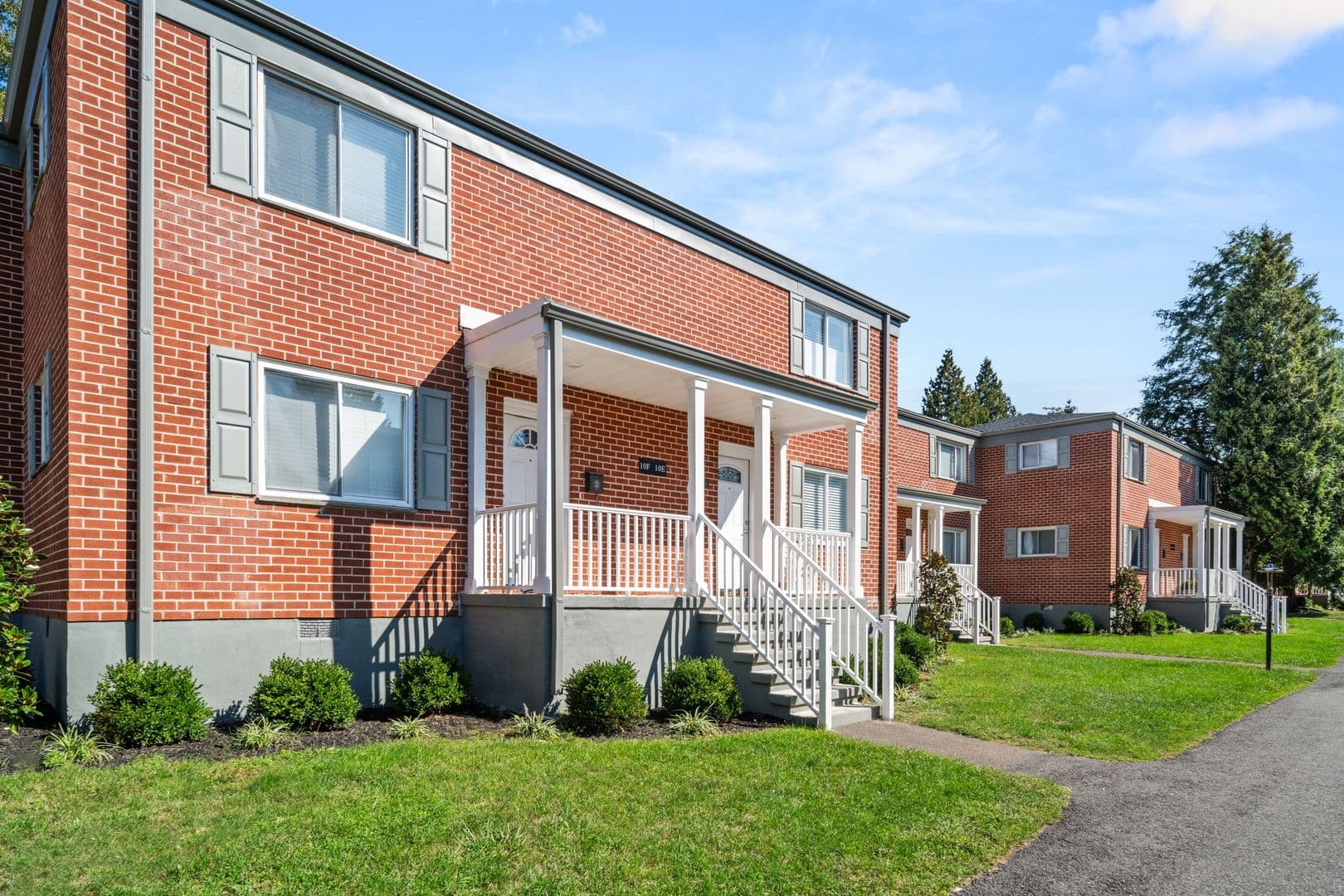 Norwalk Apartment: 41 Wolfpit Ave