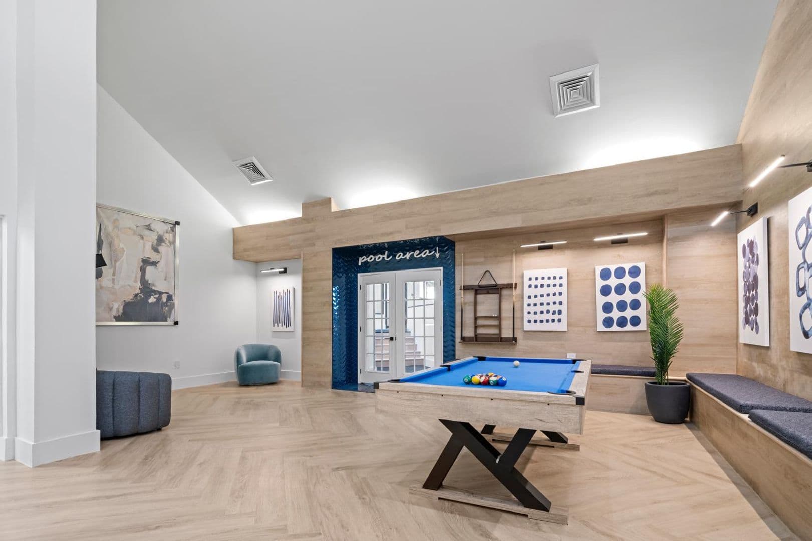 Columbus Apartment: 4312 Westport Road