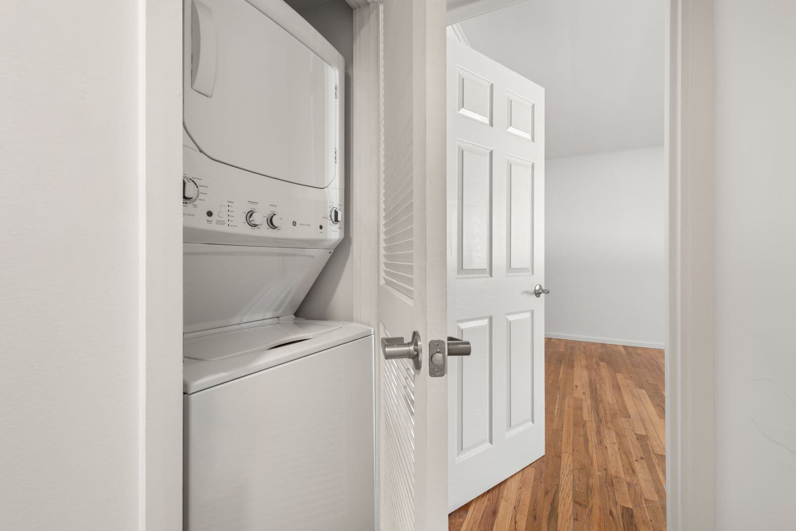 Norwalk Apartment: 41 Wolfpit Ave
