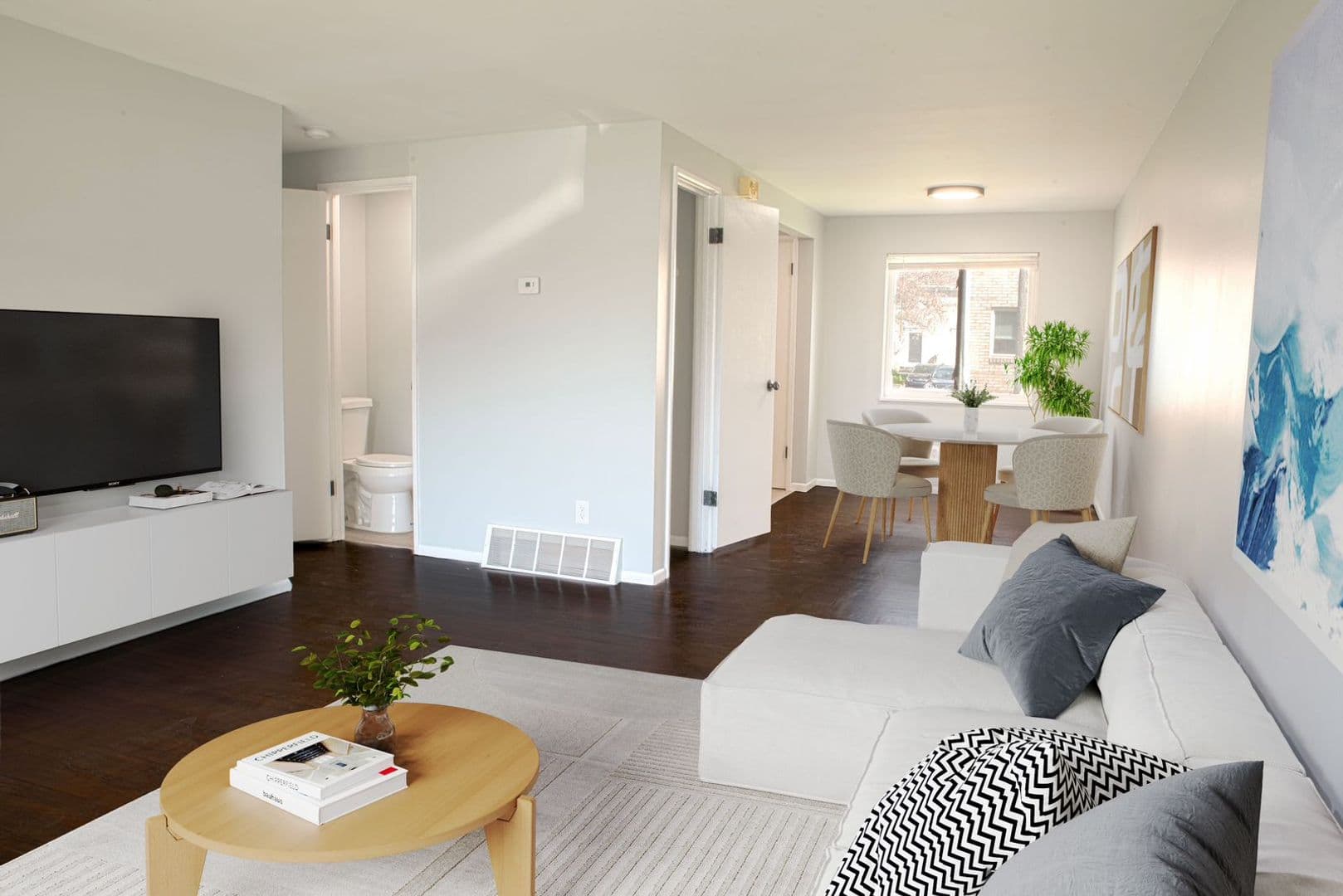 Columbus Apartment: 4312 Westport Road