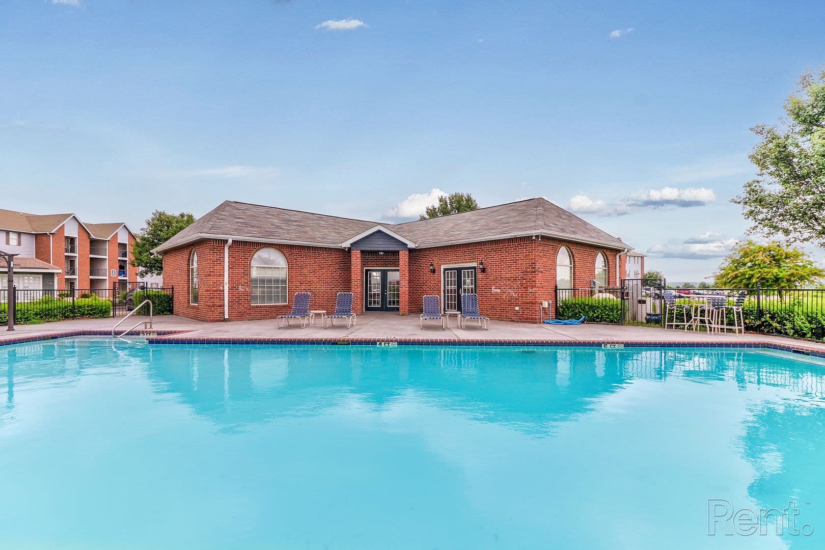 Robinsonville Apartment: 2634 E Lake Boulevard