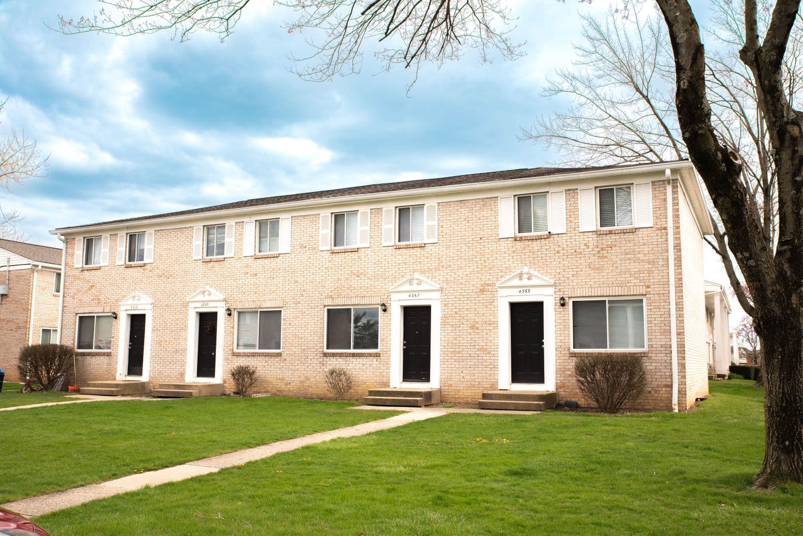 Columbus Apartment: 4312 Westport Road