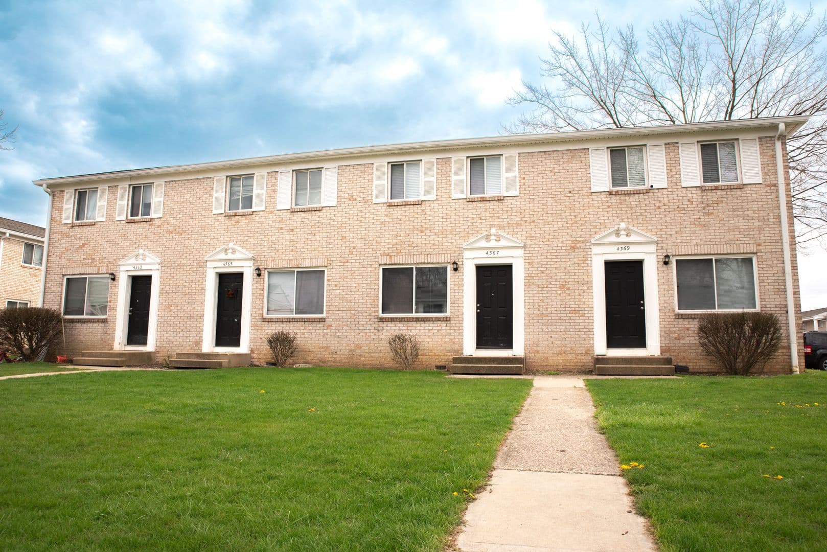 Columbus Apartment: 4312 Westport Road