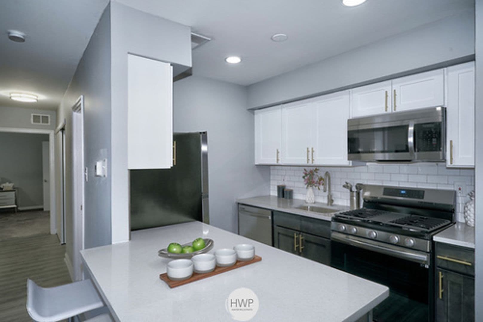 Claymont Apartment: 1000 Cedartree Ln
