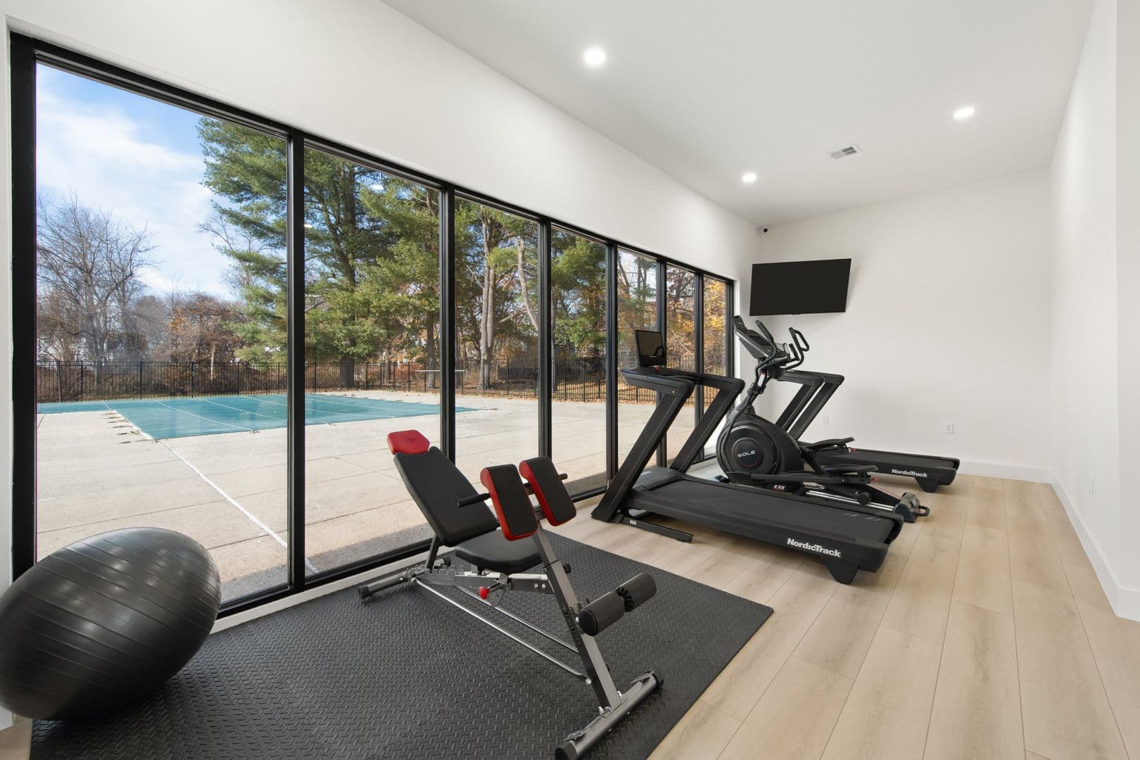 Norwalk Apartment: 41 Wolfpit Ave