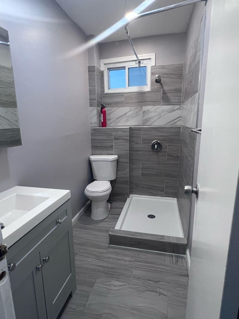 Wallingford Apartment: 219 South Orchard Street