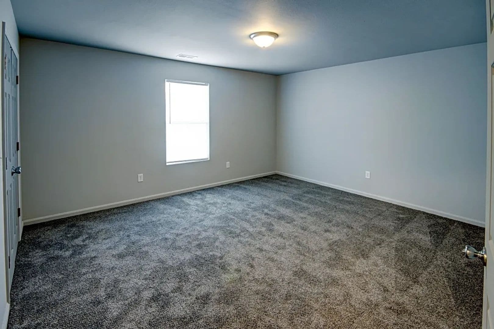 Princeton Apartment: 220 W. Garfield Ave