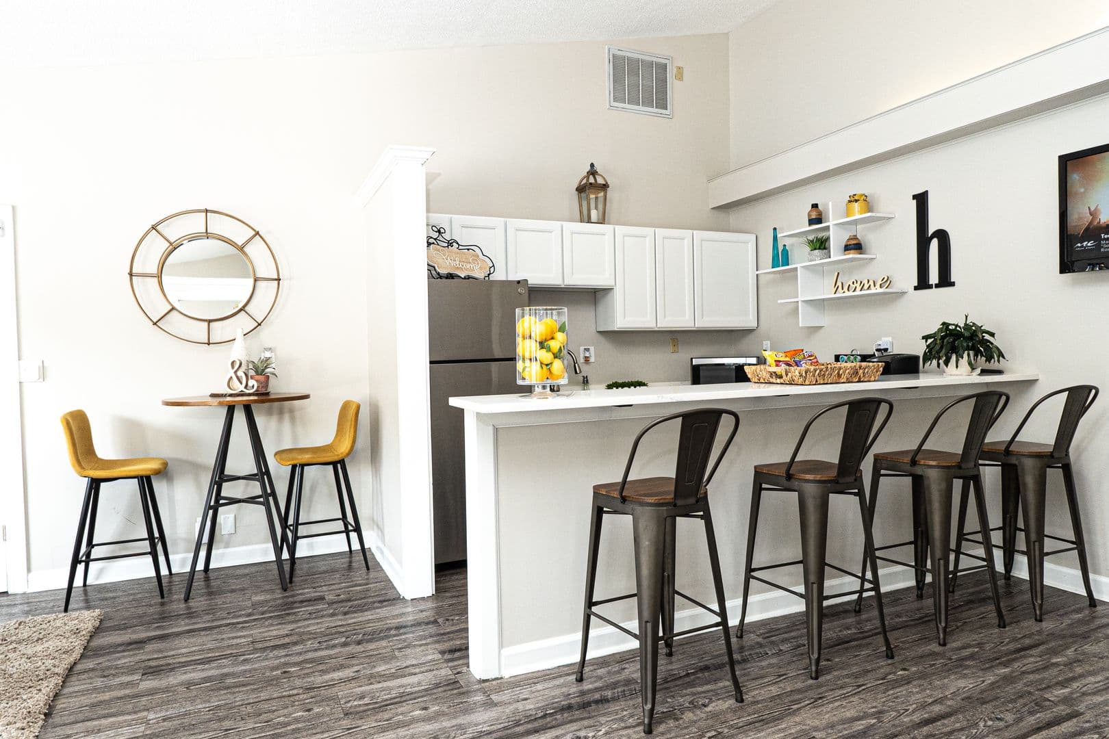 Indianapolis Apartment: 9093 E Bourbon St.