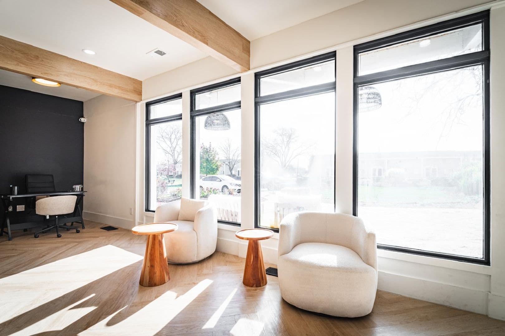 Columbus Apartment: 4312 Westport Road
