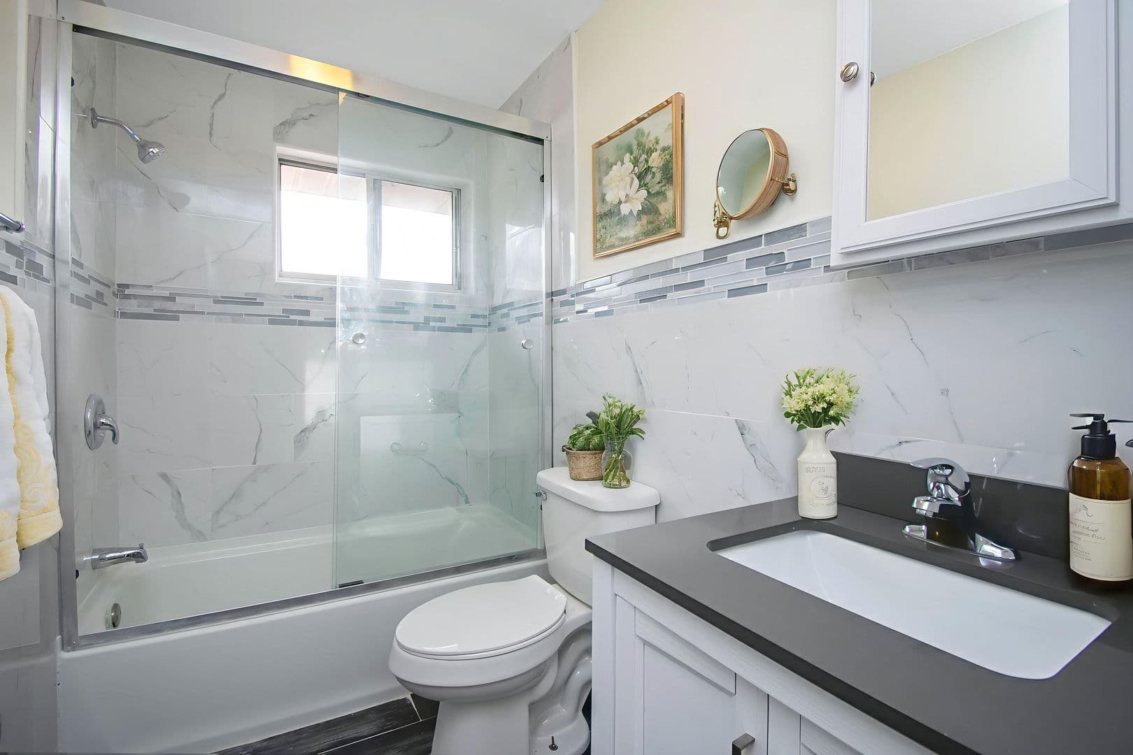 Colchester Apartment: 12 Balaban Road