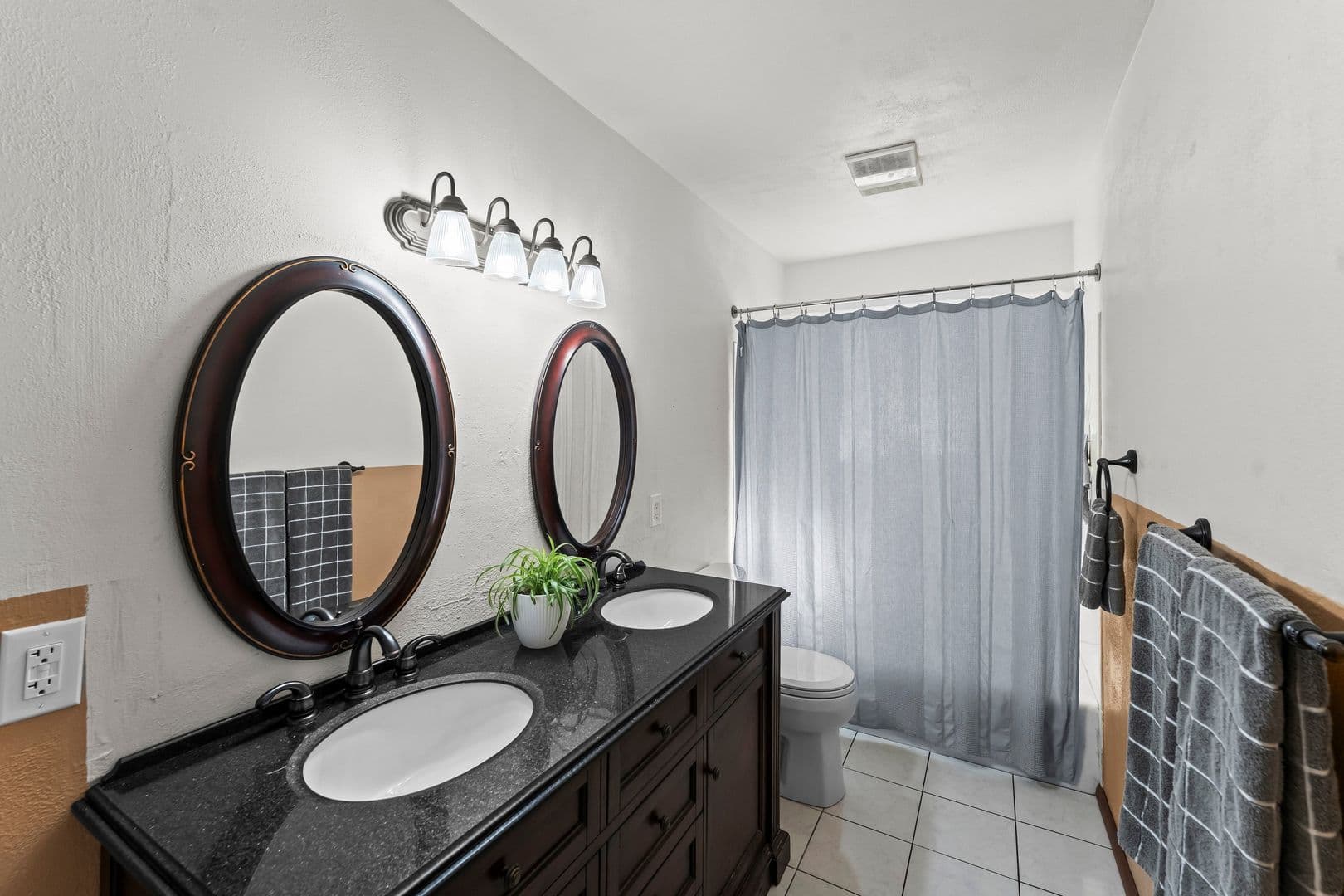 Colorado Springs House: 4025 N. Carefree Cir