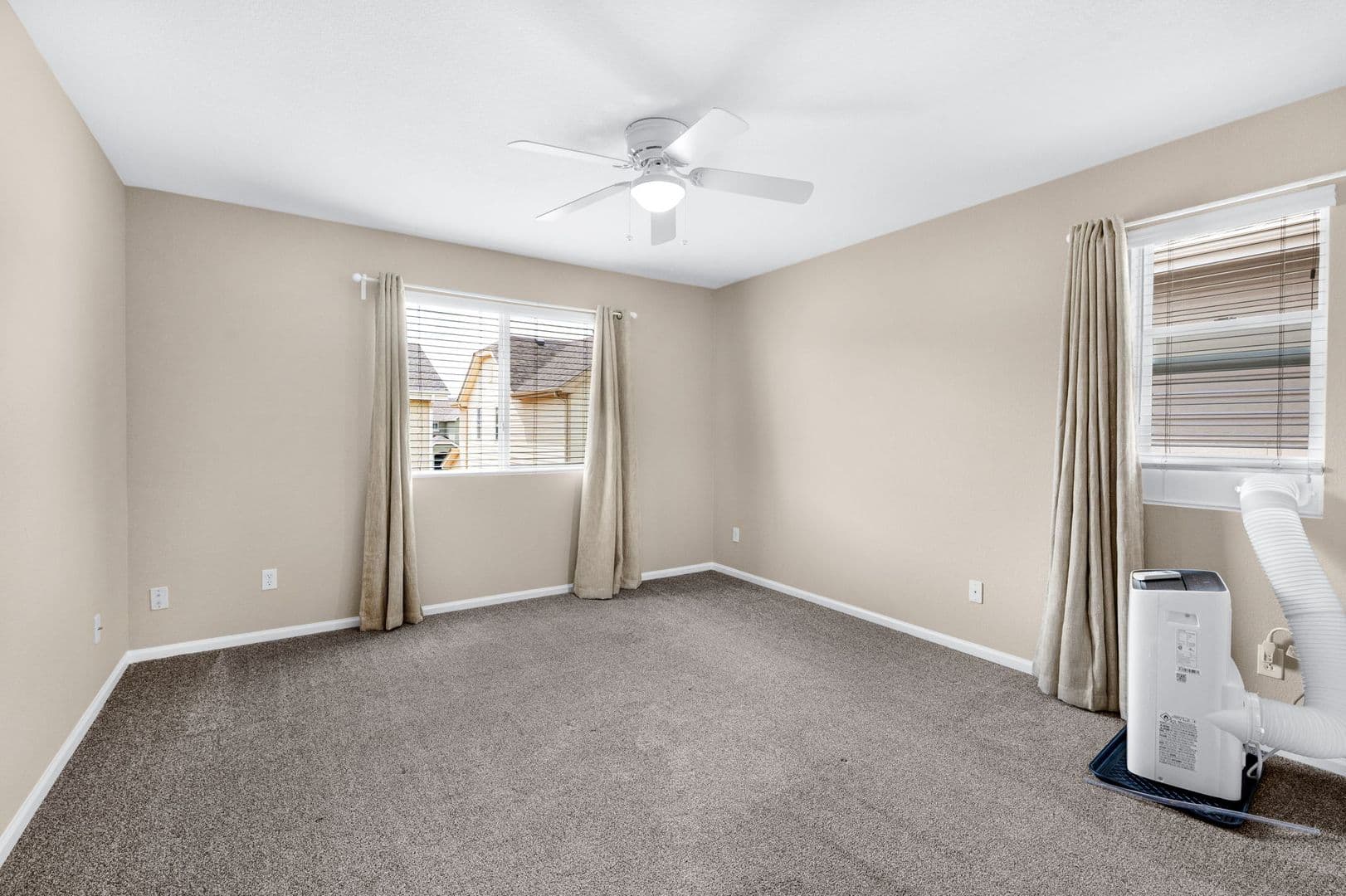 Monument House: 17624 Quarry Way