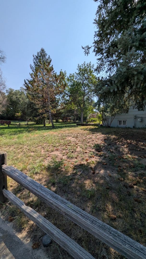 Colorado Springs House: 4050 Hollow Rd.