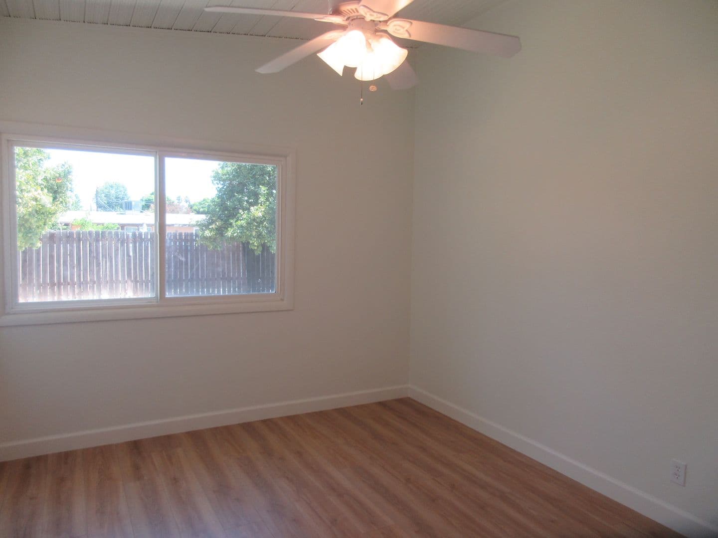 Granada Hills House: 10818 Paso Robles Avenue