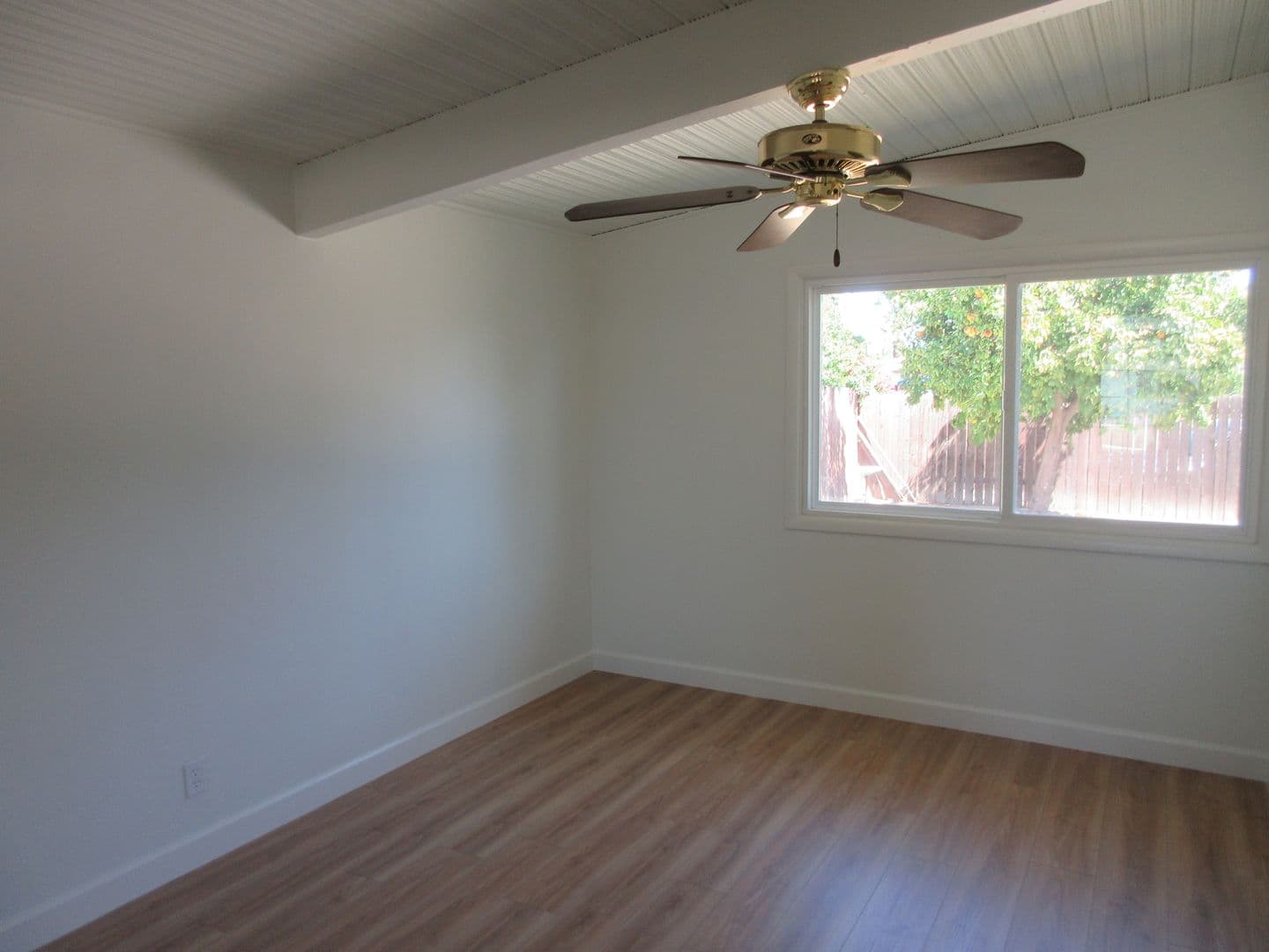 Granada Hills House: 10818 Paso Robles Avenue