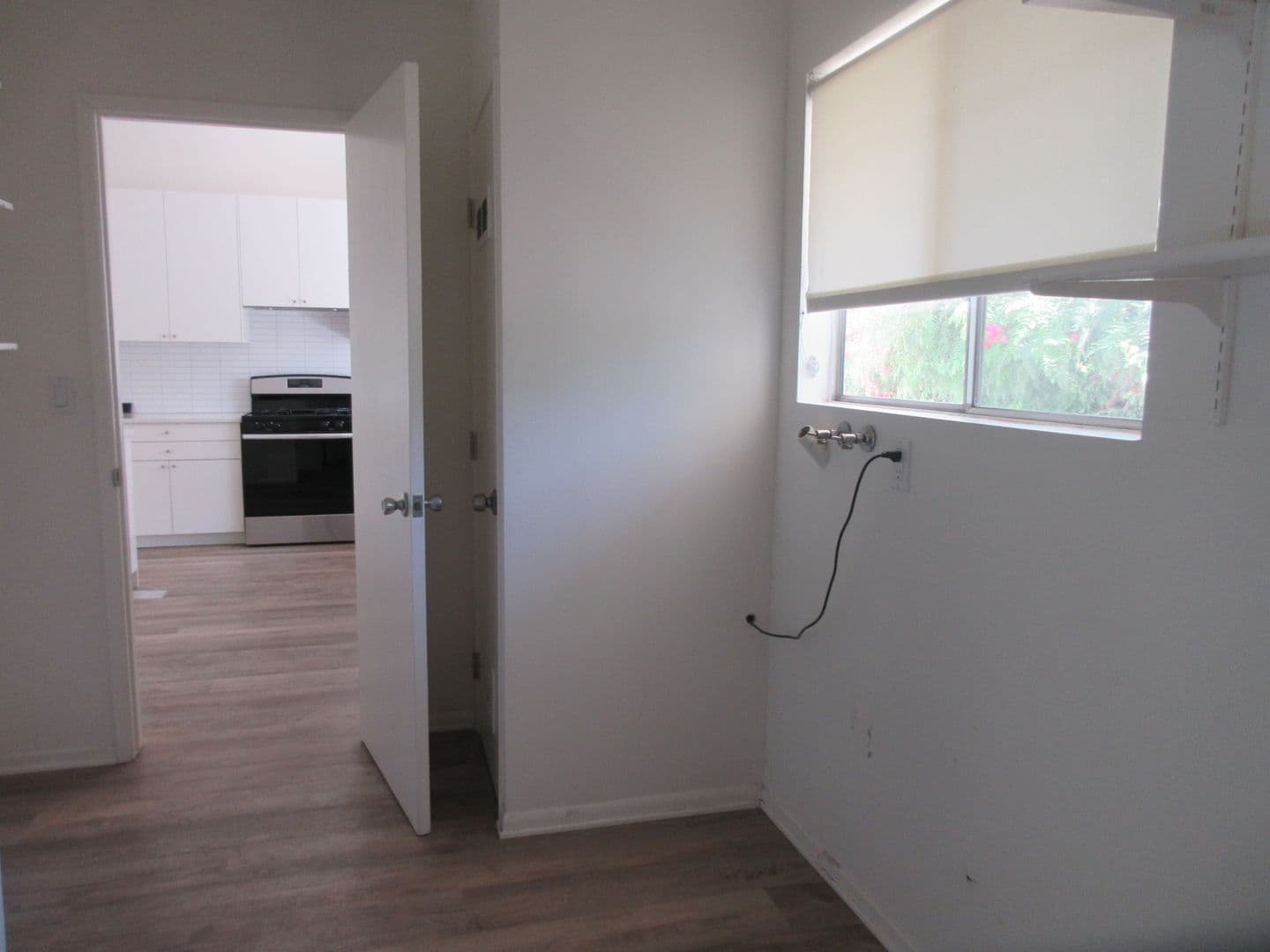 Woodland Hills House: 24300 Hatteras Street