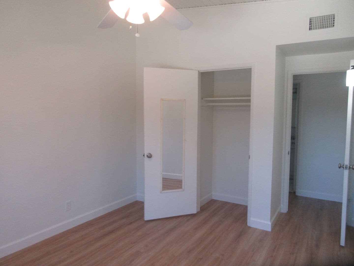 Granada Hills House: 10818 Paso Robles Avenue