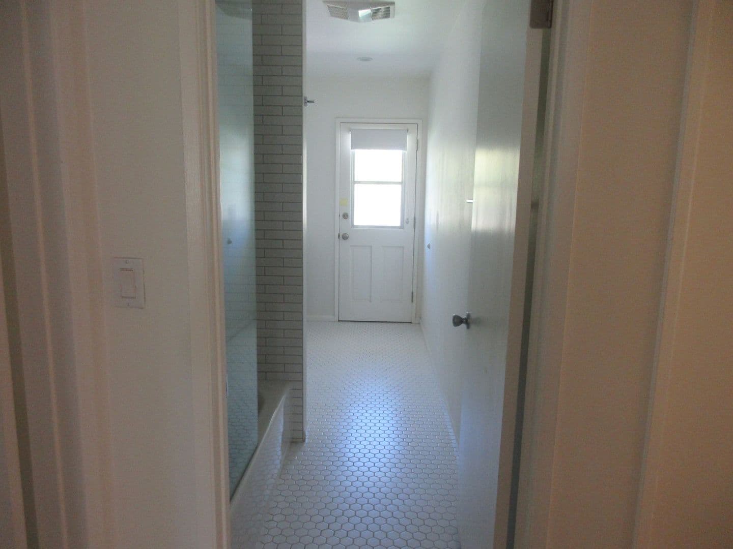 Woodland Hills House: 24300 Hatteras Street
