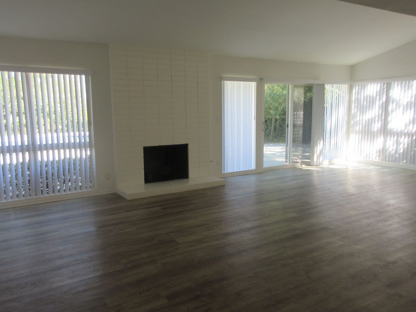 Woodland Hills House: 24300 Hatteras Street